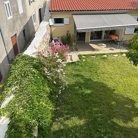 Apartment Secret Garden Retreat At Casa Maritim *