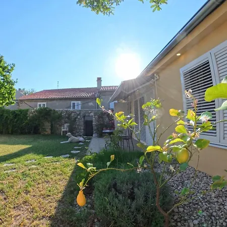 Secret Garden Retreat At Casa Maritim * Krk Town